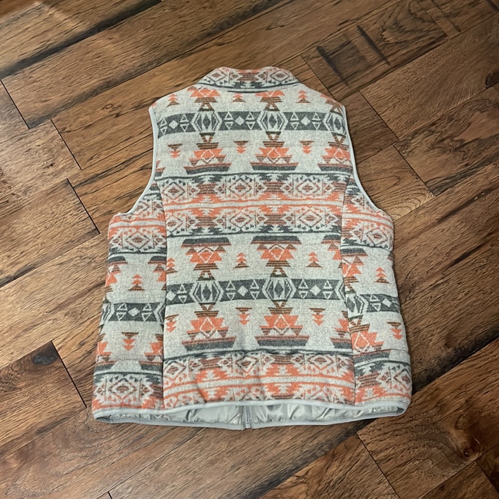 RuffHewn Patterned Vest - Picture 2 of 5